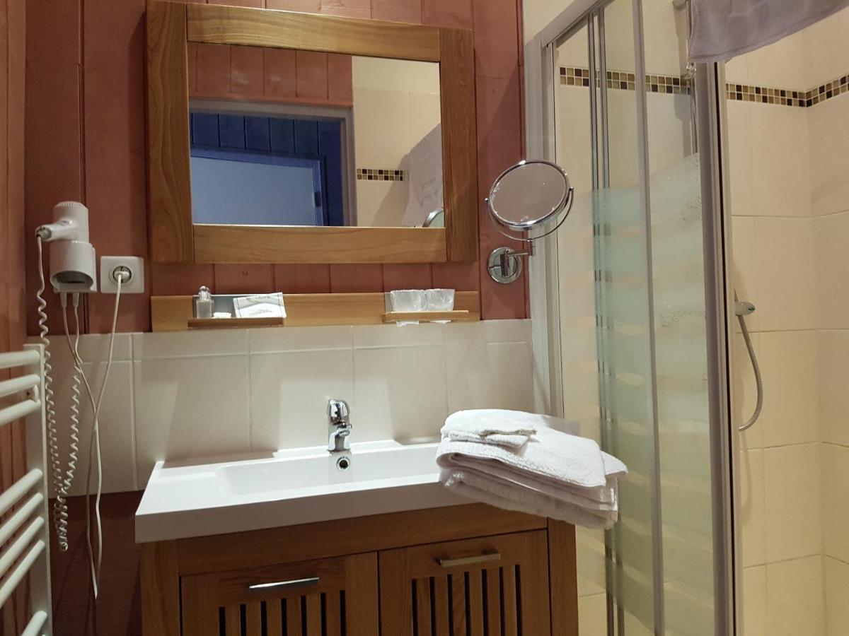 Logis Relais Des Cailleres Otel Saint Pavace Dış mekan fotoğraf
